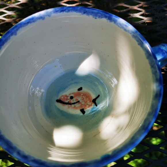 Art Pottery Large Blue and Yellow Fish Mug - Picture 7 of 12